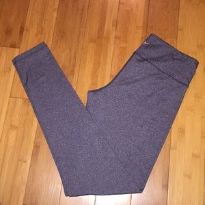 Active fitted workout leggings